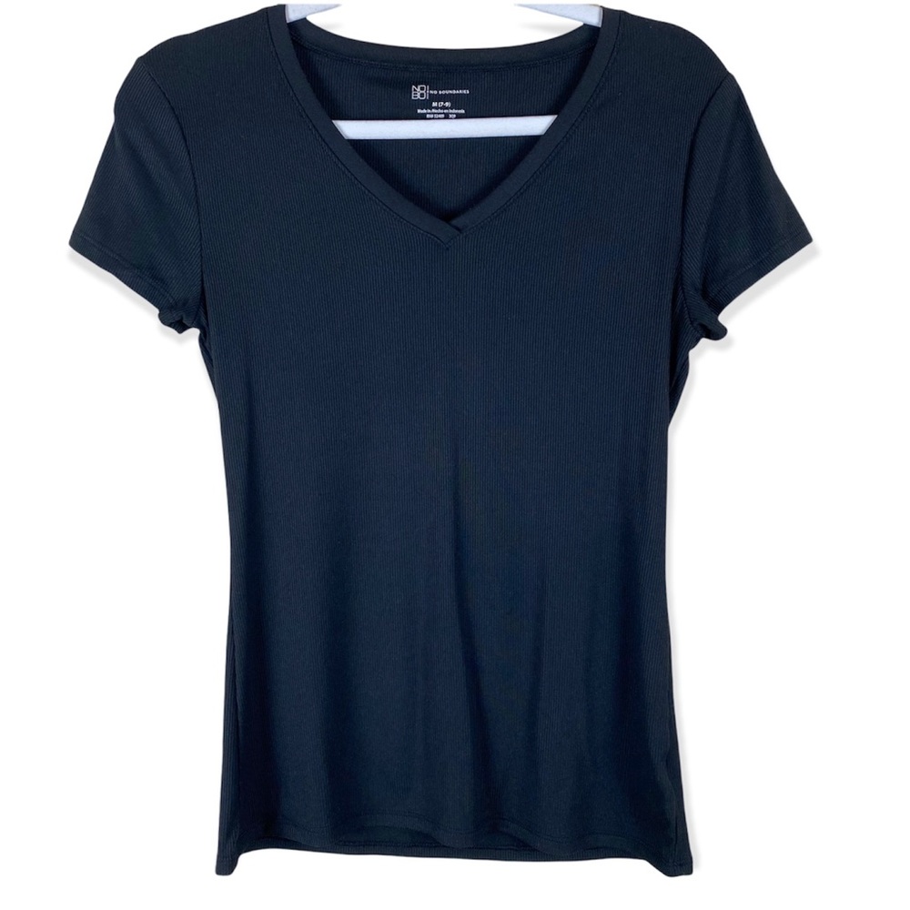 No Boundaries Size Medium Ribbed Black V-Neck Short Sleeve Basic T-shirt